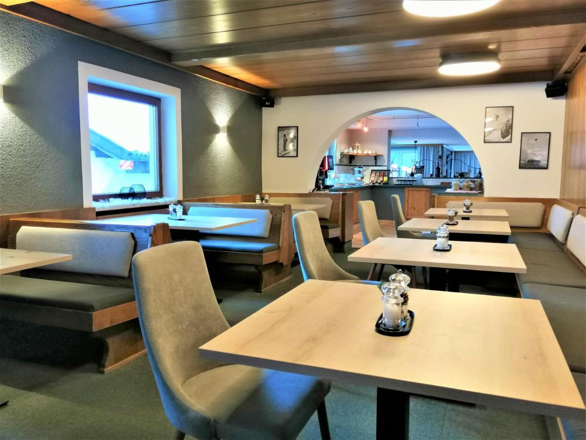 Hotel Laerchenhof Kaunertal Exteriör bild