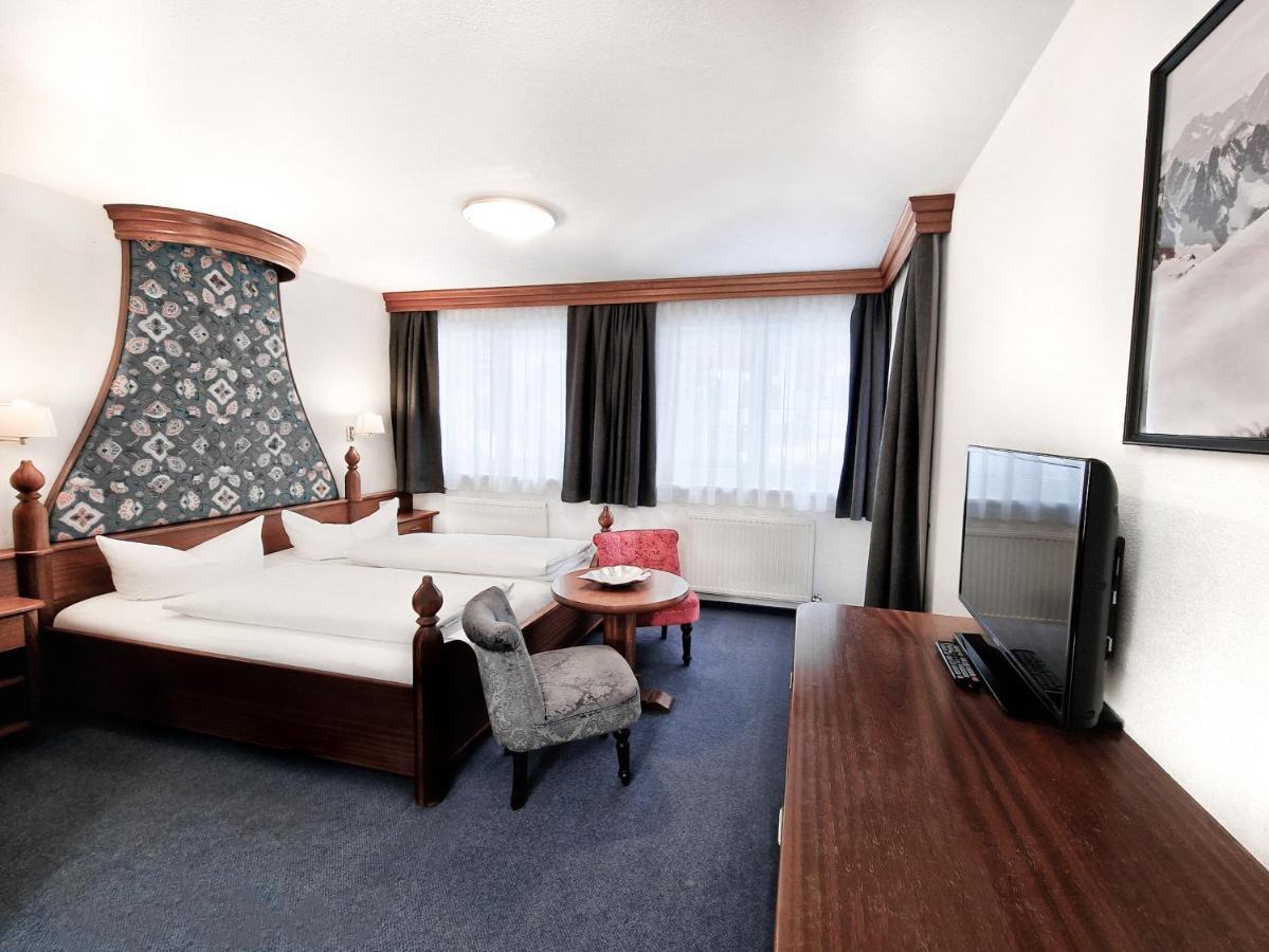 Hotel Laerchenhof Kaunertal Exteriör bild