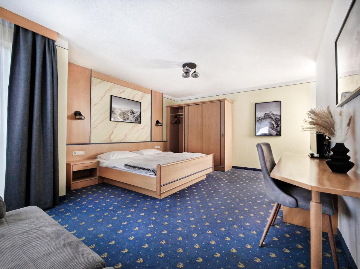 Hotel Laerchenhof Kaunertal Exteriör bild